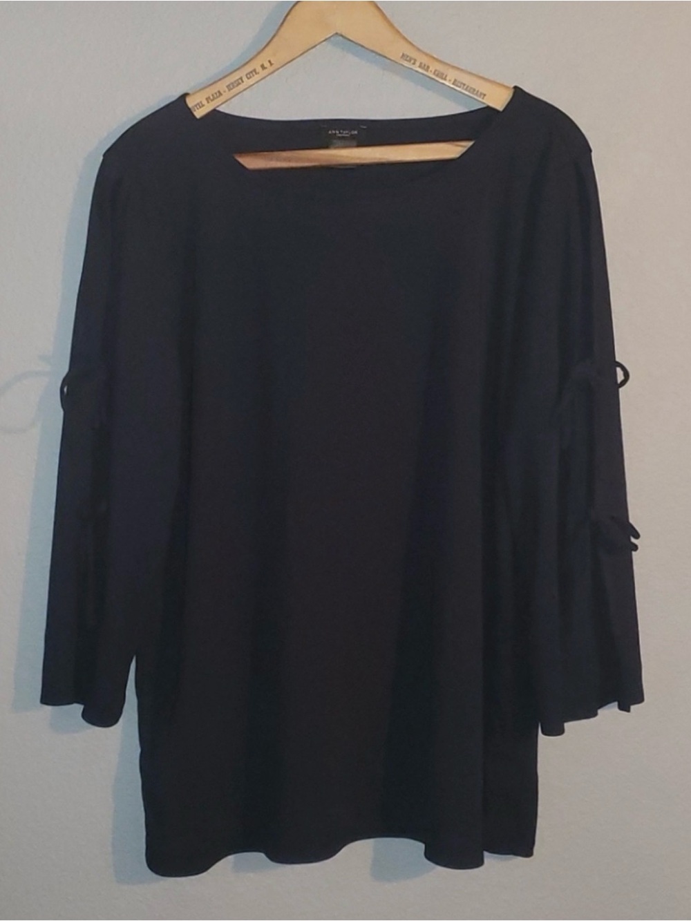 Ann Taylor XL blue blouse